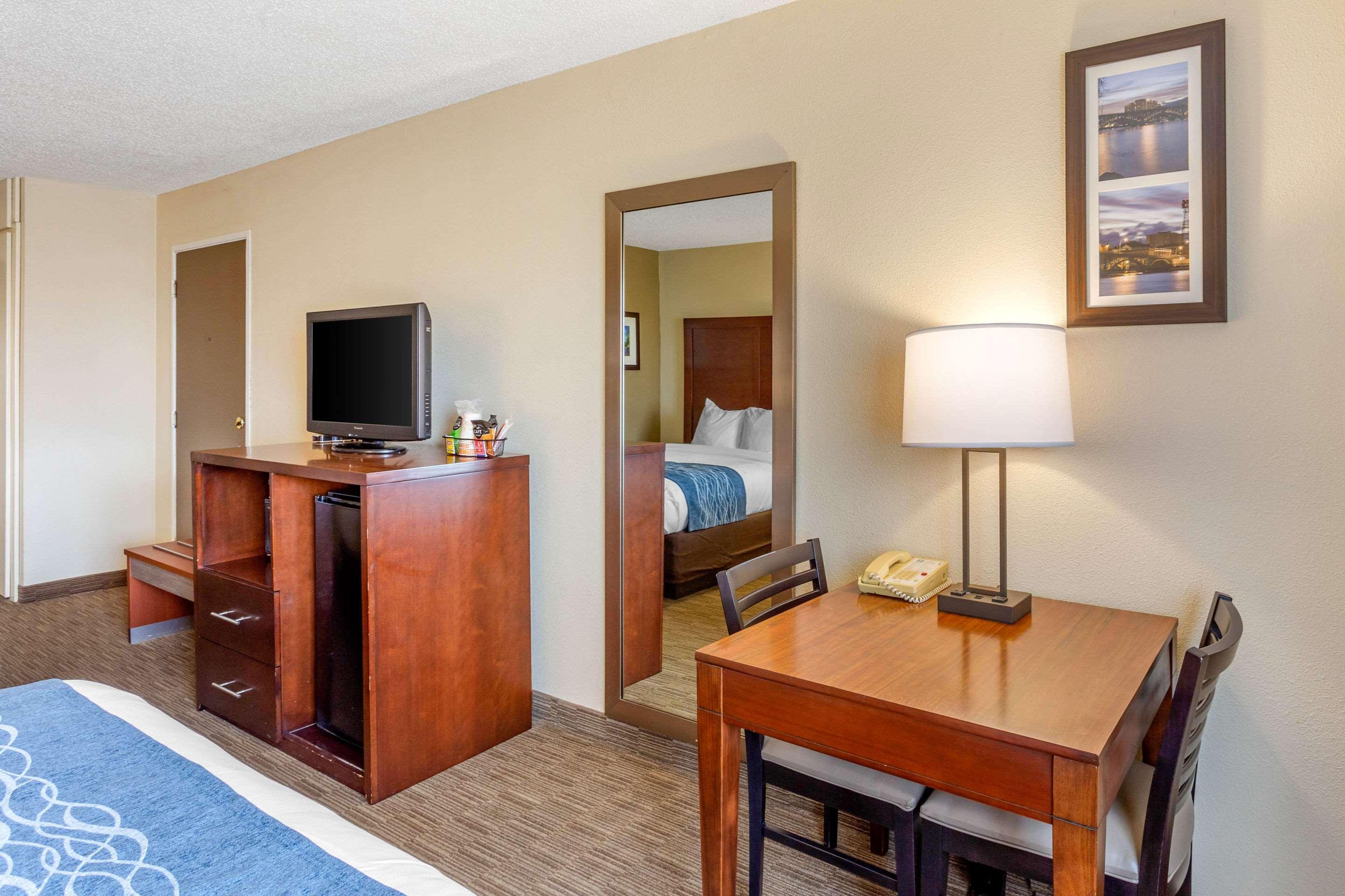 Comfort Inn Rockford near I-90&I-39 Exterior foto