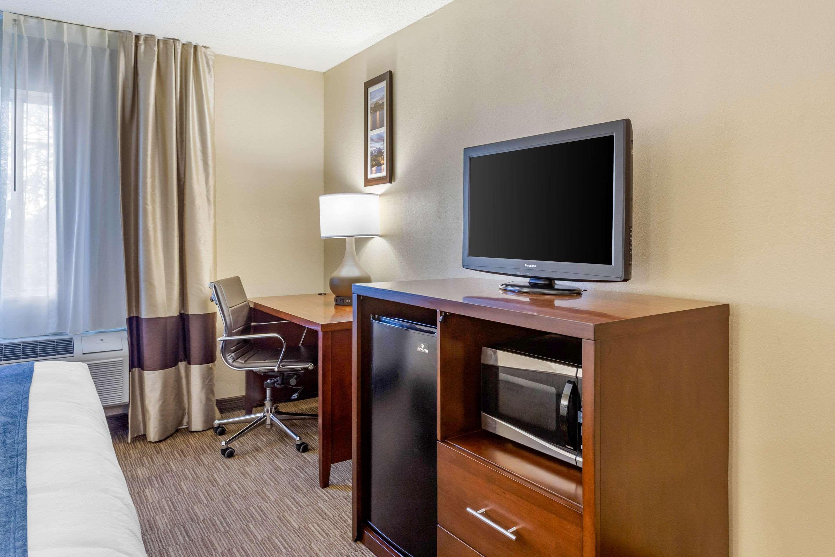 Comfort Inn Rockford near I-90&I-39 Exterior foto