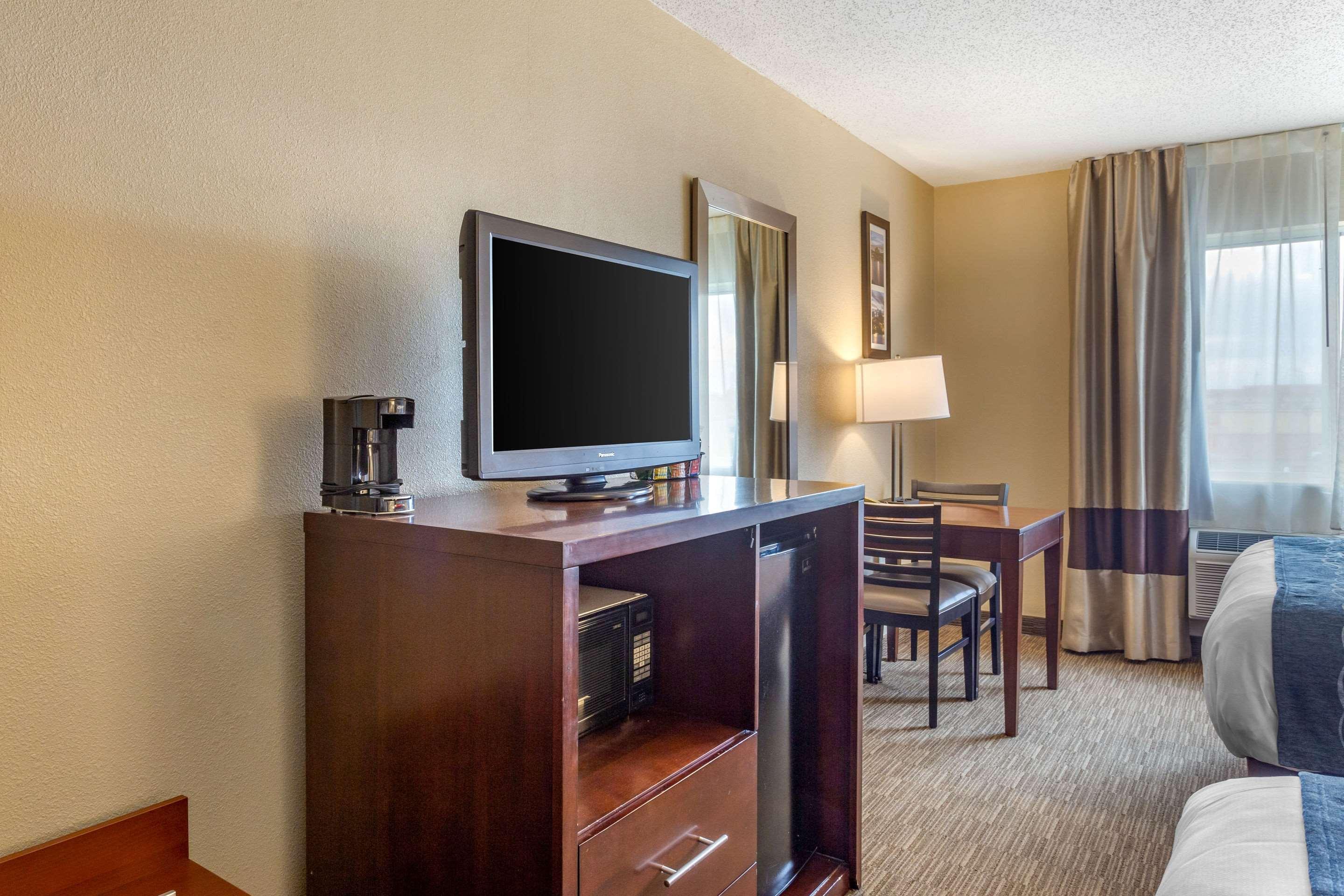 Comfort Inn Rockford near I-90&I-39 Exterior foto